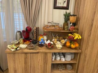 Hermes Petite Maison Hotel - 8