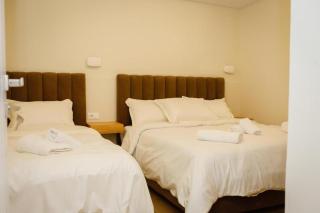 Hermes Petite Maison Hotel - 6