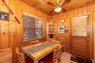 047 - Aspen Hideaway - Big Bear Getaway - 9