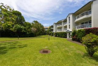 Cosy Central Burleigh Getaway - Gold Coast - 1