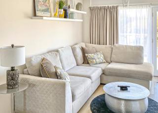 Yare View Holiday Cottages - 1