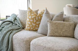 Gledswood Hills Home Near Camden & Campbelltown Golf Views - 4