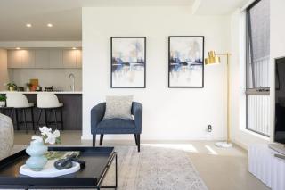 Gledswood Hills Home Near Camden & Campbelltown Golf Views - 1