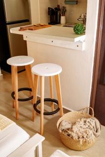 VillaMar Studios Unit 2 by beach & Airport NEW - 6