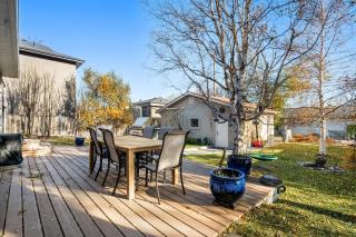 Family Friendly Welcoming Basement Suite - 2