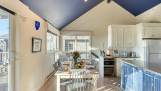 Beachside Retreat w Hot Tub Balcony Dining Blue-Ceiling Charm Sea Cured by AvantStay - 1