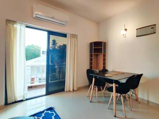 Assagao Valley View 1BHK Retreat with Pool, Free Wi-Fi & Parking - 3