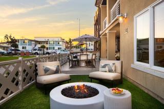 Bayside Delight Just Steps to Water - 7