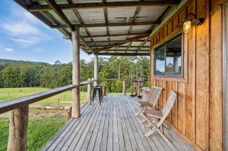 The Hitching Rail Hut - Romantic, Rural, Horses - 6