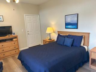 Blue Lagoon Hideaway - 7