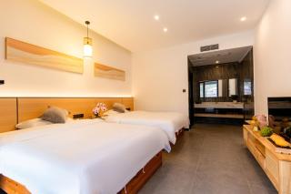 Phoenix Mountain View Courtyard Homestay - 8