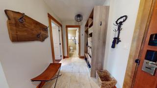 Fully Renovated Slopeside Penthouse Loft - 2