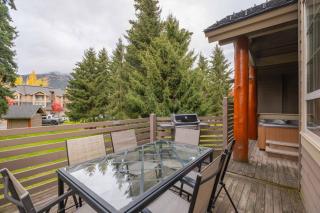 Englewood Greens 40 by Outpost Whistler - 8