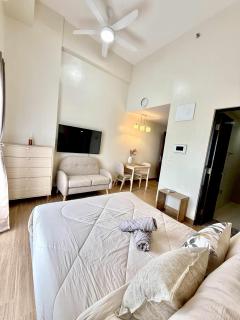 St Dominique Studio Unit with Balcony - 7