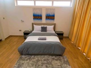 Modern Serene 7-Guest Townhome - 5