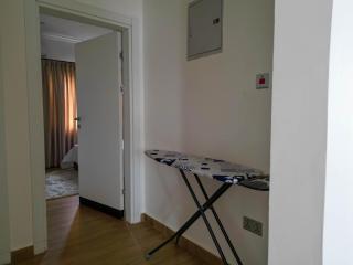 Modern Serene 7-Guest Townhome - 4