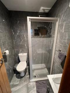 Globe Apartments M16 - 4