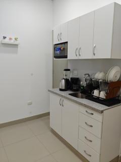 Habitacion con entrada independiente y aire acondicionado, Centro Piura - 6