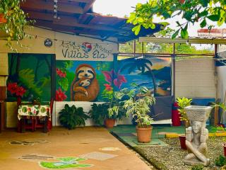 Villas Ela Bahía Ballena Uvita hermosas habitaciones privadas grandes, piscina, cocina, jacuzzi, aire acondicionado, tv y baño privado - 7