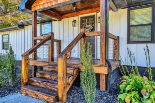 Stylish Getaway Near Knoxville, Airport & The Smokies - 9