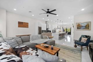 Sunny 4BR Sarasota Retreat With Hot Tub & Rooftop - 9