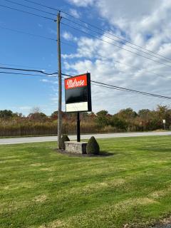 The Sandusky Melrose - Next to the Cedar Point Sports Center and Sports Force! Recently Renovated! - 1