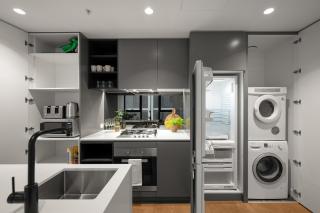 WOW Apartment on Elizabeth Victoria One - 8