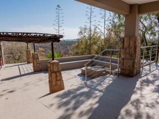 Elements Bush Villa 295 - 2