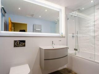 2 Bed in Ullswater SZ339 - 2