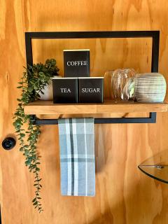 Waiata Shepherds Hut- Off Grid retreat - 6