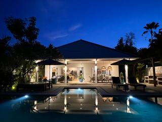 Villa Serenity Beachfront Bali - 7