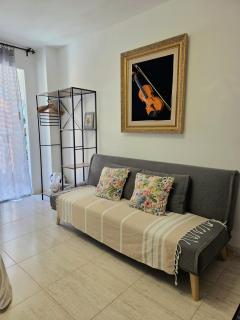 Estudio a 3 minutos del Aeropuerto - 8