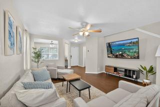 Entire Home by La Cantera, Sleeps 10-12 - 0