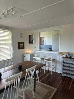 Beach Shack On Barlow - 4