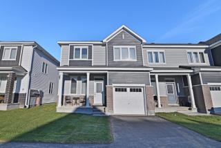 Spacious Family Home in Barrhaven - 9