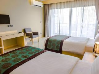 The Par Phuket Hotel - Ban Thung Thong - 8