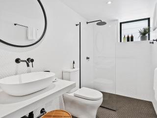 Oceanbreeze - Sunshine Beach Ocean Views - 2