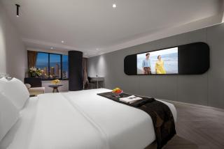 行至云铂江景酒店 - 2