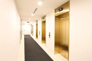 Home in the Sky 2BR,2BA with City Views,Pool & Gym - 4