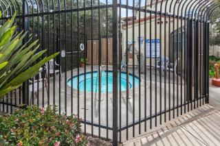 Lagoon View and Ocean Breeze - 2