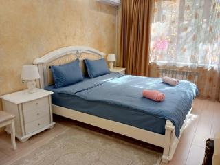 3 Rooms of the Sun - 6