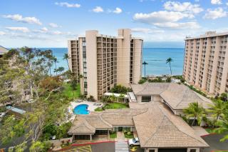 Valley Isle 902 · VI 902 BeachFront Condo w Sunset Ocean Views P - 4