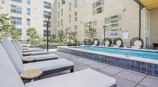 Luxury Central City Escape - 9