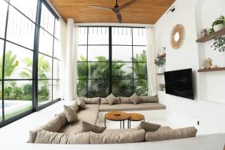 Villa Bucu 3 Tropical 2BR Villa with Private Pool, Umalas - Kerobokan - 2