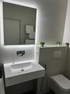 Апартаменти в районі автовокзалу,поруч обласна лікарня,є парковка,автономне опалення - 9