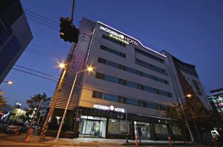 Modern Business Hotel - 8