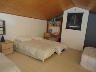 Maison boisée, 800m de la plage, 100m², 3 chambres, terrasse, parking - FR-1-777-18 - 1