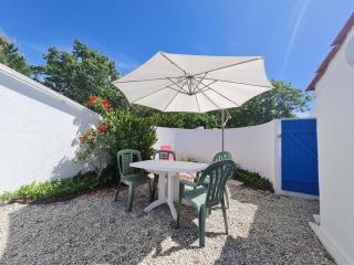 Maison avec Piscine Chauffée, Proche Mer et Commerces, pour 4/5 Pers., Animaux Admis - FR-1-777-22 - 9