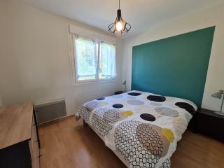 Maison rénovée avec piscine chauffée, grand terrain, proche plage et centre - calme assuré - FR-1-777-24 - 1