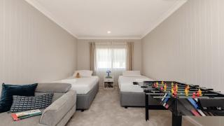 Waterfront, Renovated, Walk To Ettalong - 6